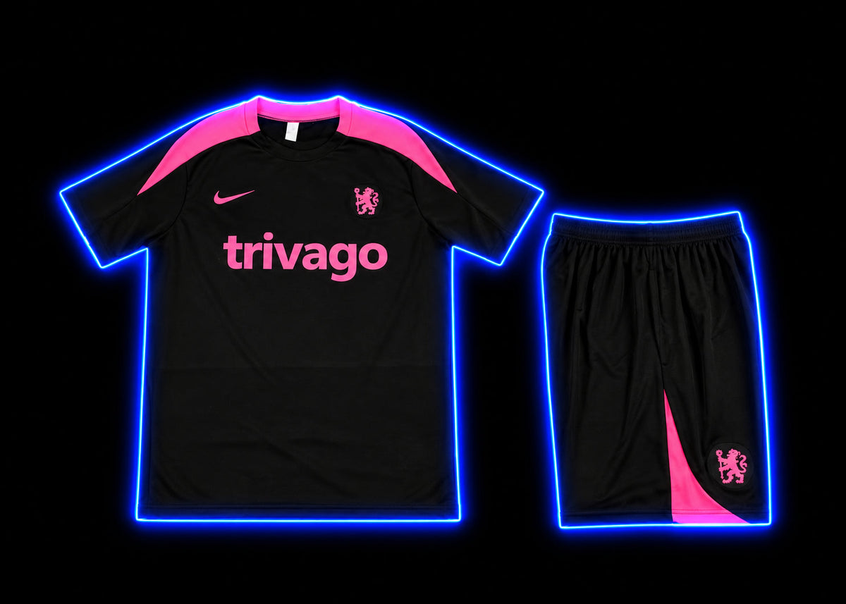Chelsea black and pink training set